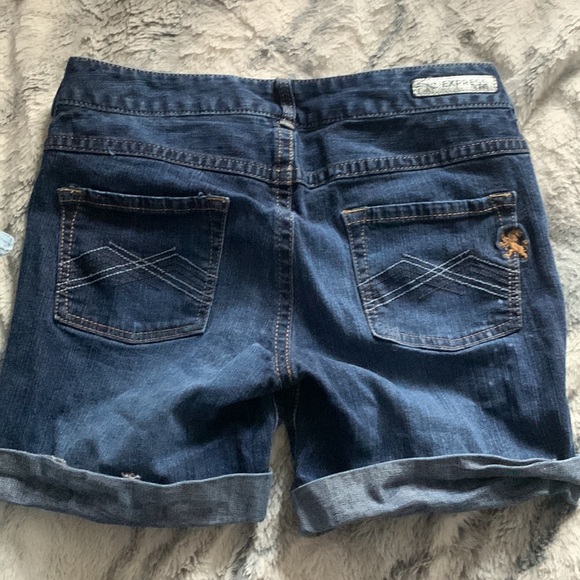 blue jean midrise express women’s shorts size 2 - Picture 2 of 3